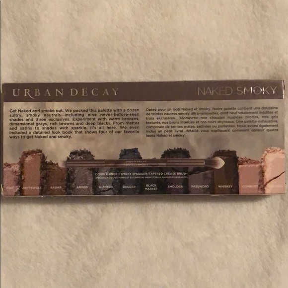 Naked urban decay palette w brush - Picture 2 of 2